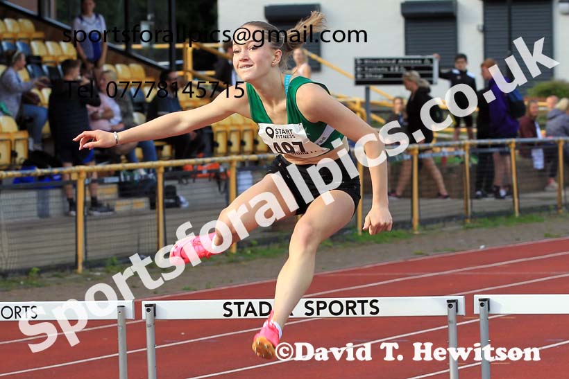 Hurdles, 2023 NEGP 5 Monkton, Wed, July 26th. Photo: David T. Hewitson/Sports for All Pics